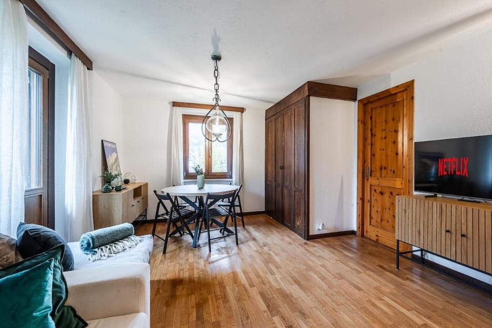 Courmayeur Centro Paese - 2 passi dalle Piste Apartment in Courmayeur