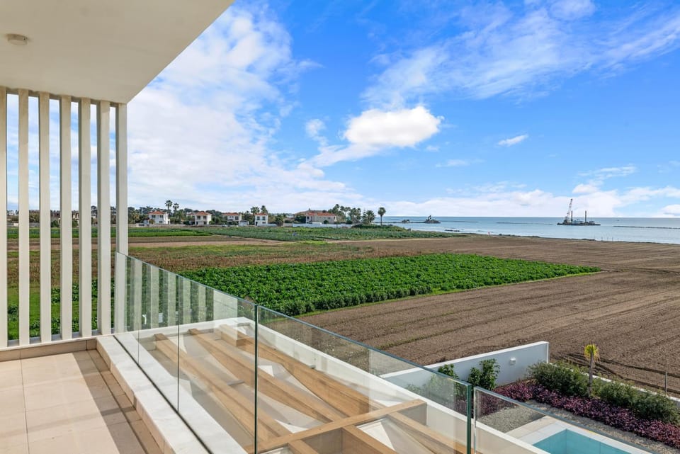 Property building, Day, Natural landscape, View (from property/room), Balcony/Terrace, Sea view