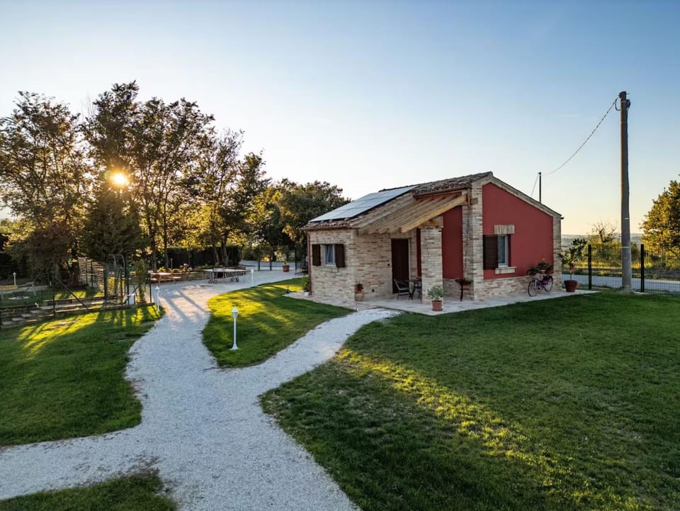 Property building, Day, Natural landscape