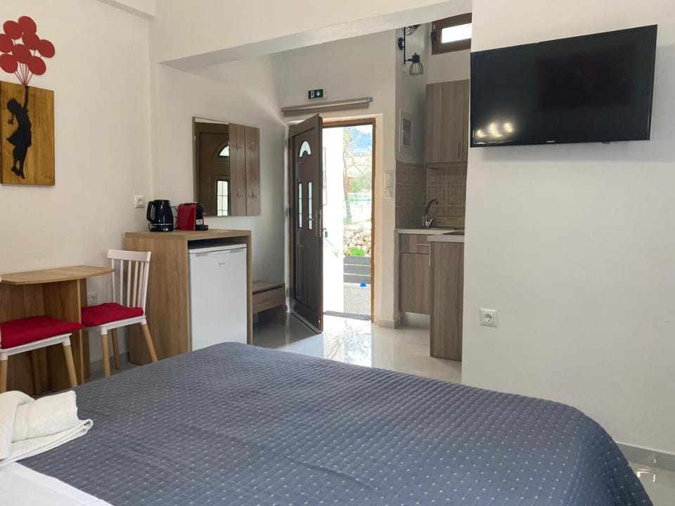Kitchen or kitchenette, Photo of the whole room