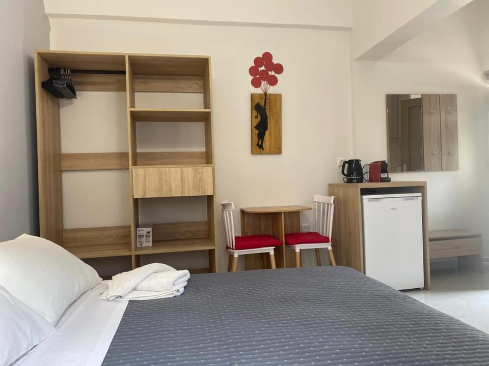 Bed, Photo of the whole room, Bedroom, towels, wardrobe
