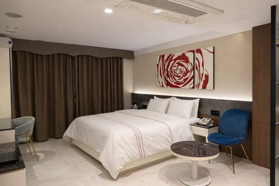Zenith Tourist Hotel Hotel in Gyeonggi-do