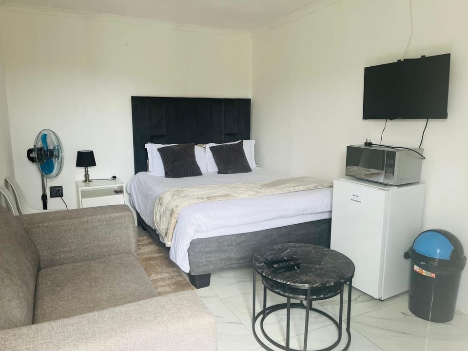 Mohwelere Guest House Bed and Breakfast in Pretoria