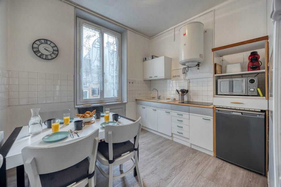 #HI Le petit Marcel Hyper-centre fully equipped Apartment in Grenoble