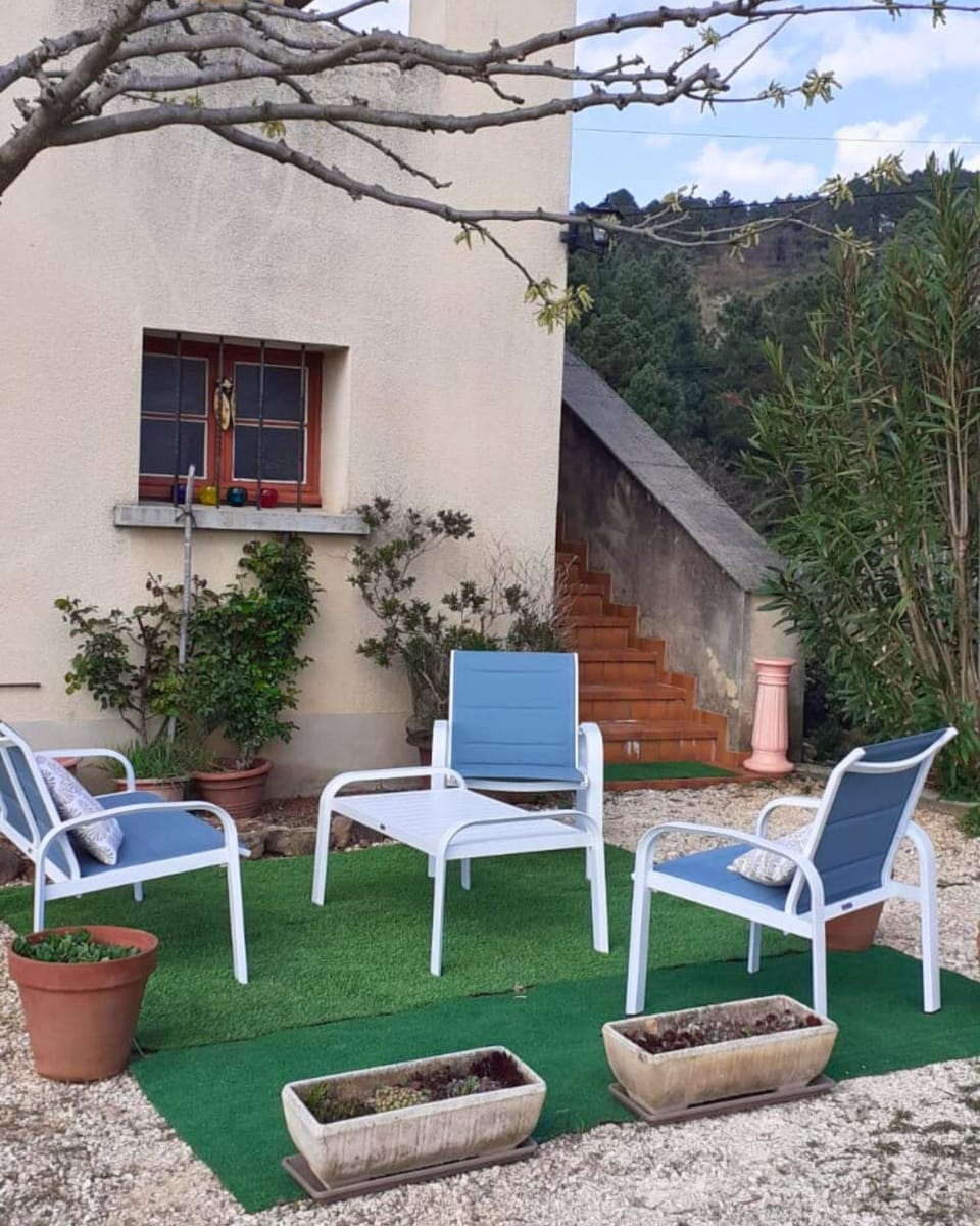 Maison de campagne - Proche Aubenas et Vals les Bains House in Provence