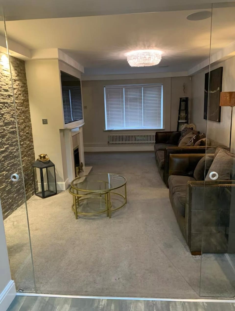 7 bed 3 bath M25 Long term Parking House in Grays