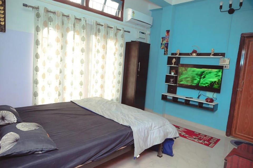The Acoustics II Apartment in Bangladesh