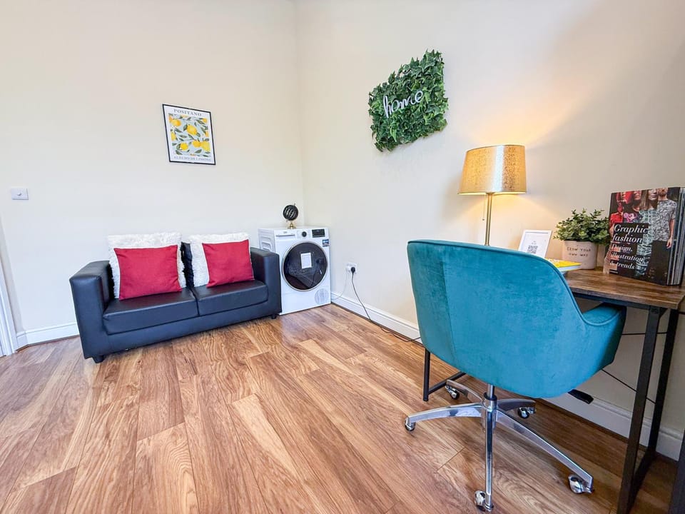 Bed, Decorative detail, Seating area, Bedroom, heating, wardrobe