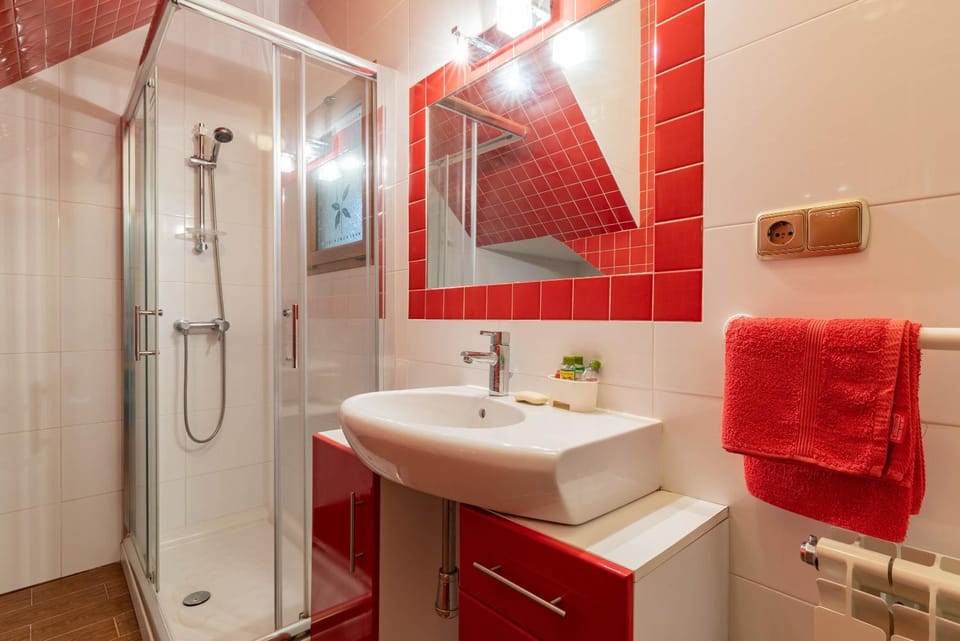 Bathroom, Living room