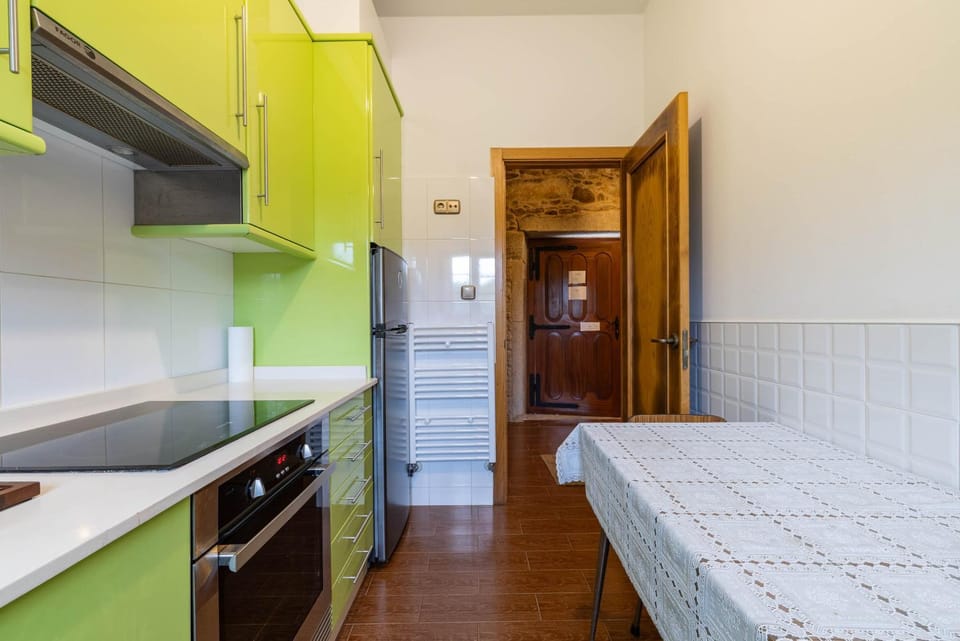 Property building, Kitchen or kitchenette, Living room