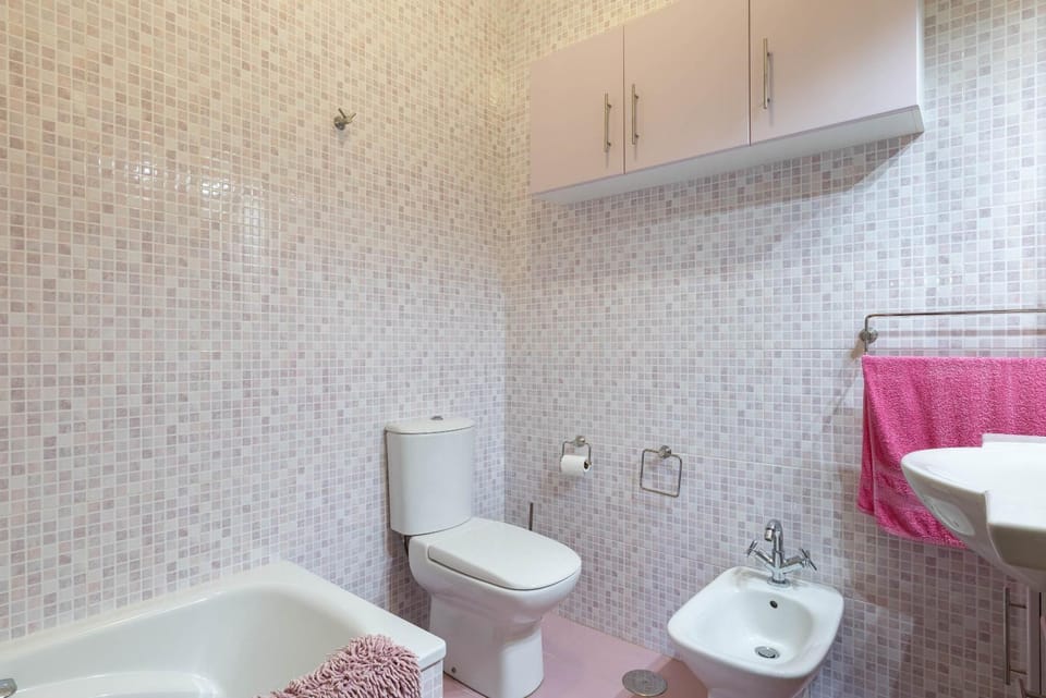 Bathroom, Living room