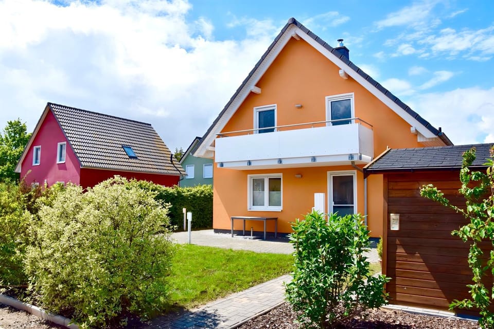 Property building, Garden, Garden view