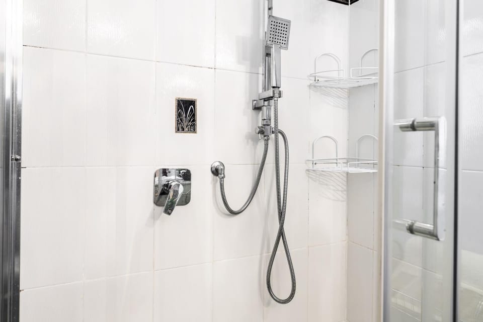 Bathroom, Living room