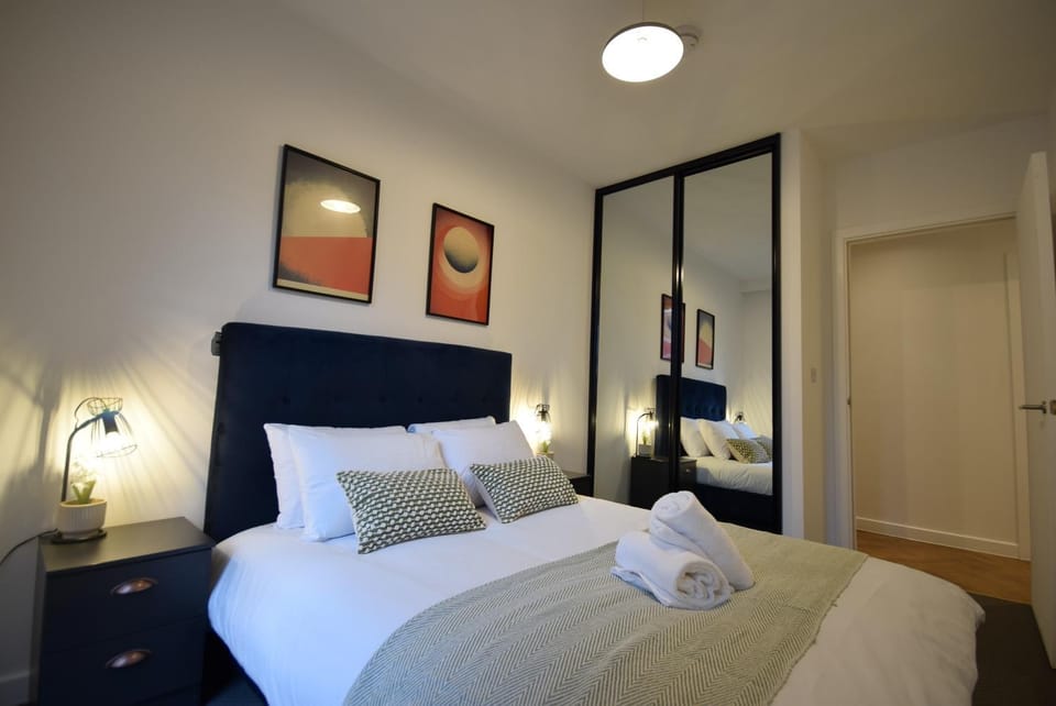 Suite Life 2-Bed 1-Bath in New Cross Apartment in Manchester