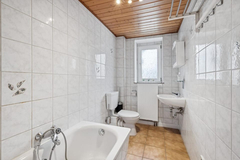 Toilet, Bathroom, Bath