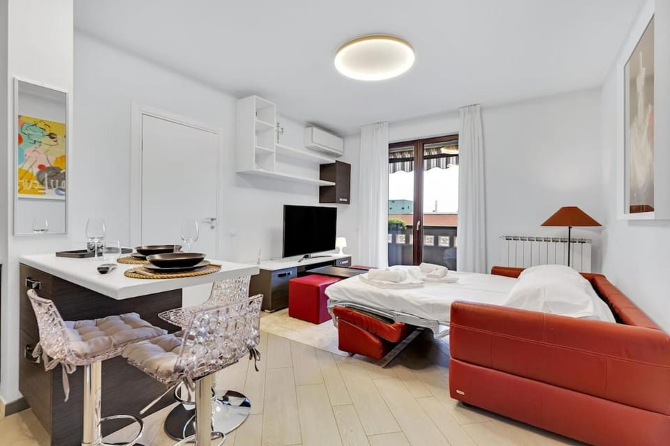 Living room, Photo of the whole room