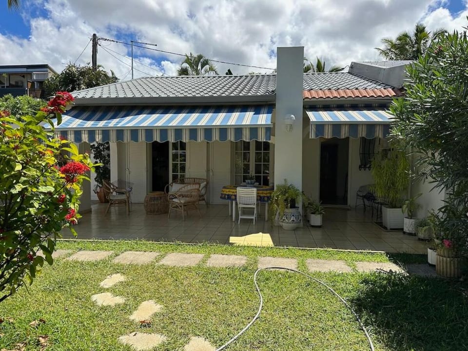 Villa Madeleine avec piscine et proche mer à Trou d'eau Villa in Saint-Paul