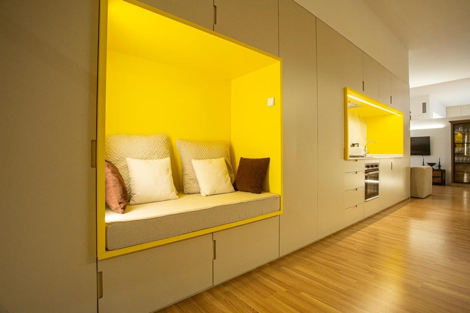 TV and multimedia, Kitchen or kitchenette, Living room, Photo of the whole room, wardrobe