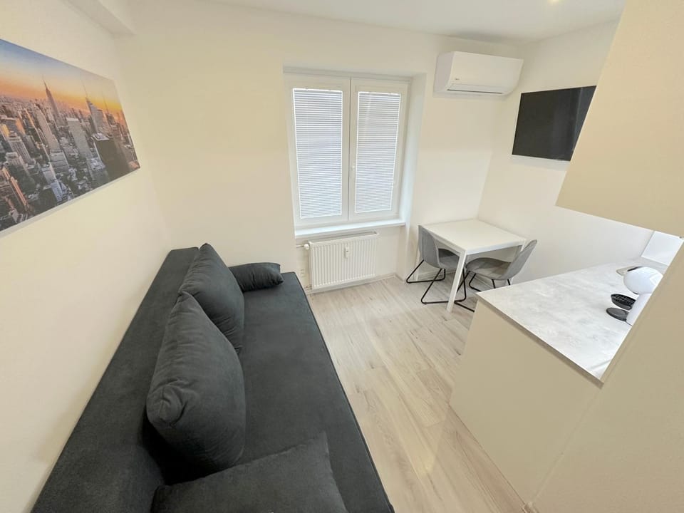 Krásny byt - garzonka v Novom meste Apartment in Bratislava