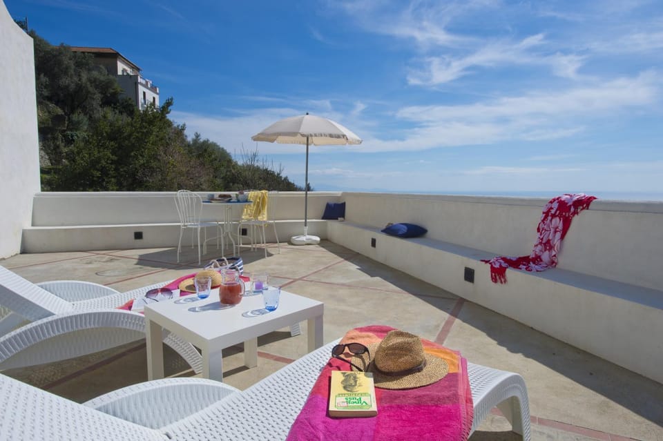 Natural landscape, View (from property/room), Balcony/Terrace, Balcony/Terrace, Sea view, sunbed