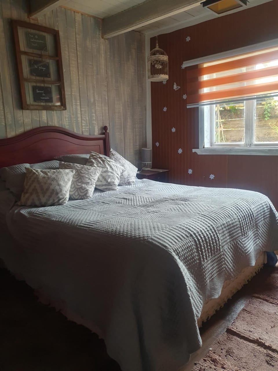HOSTEL,Lacasablancadeparga a 12 kilómetros de la comuna de Fresia y a 29 kilómetros de la comuna de los Muermos Vacation rental in Los Lagos, Chile