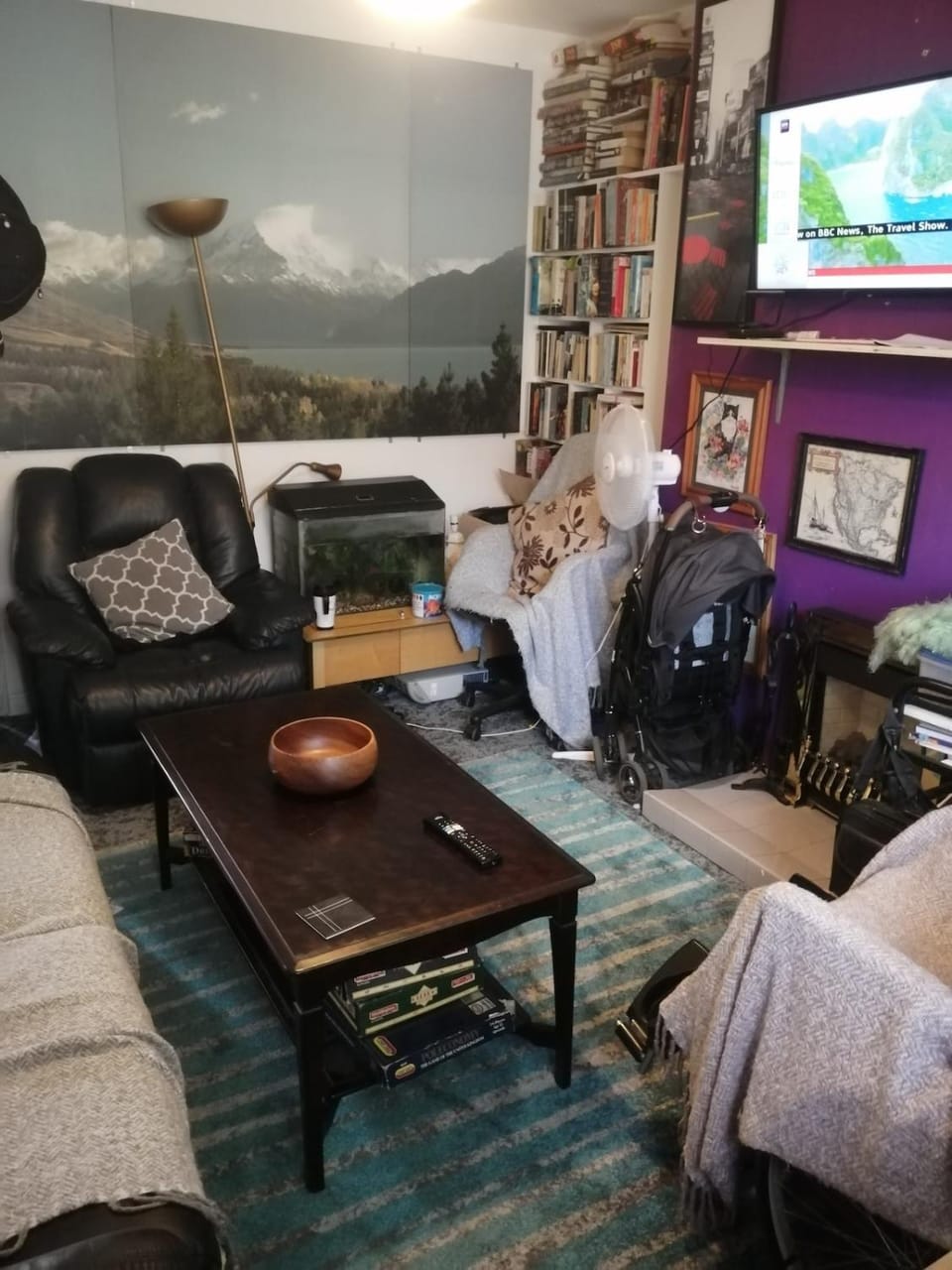 Communal lounge/ TV room