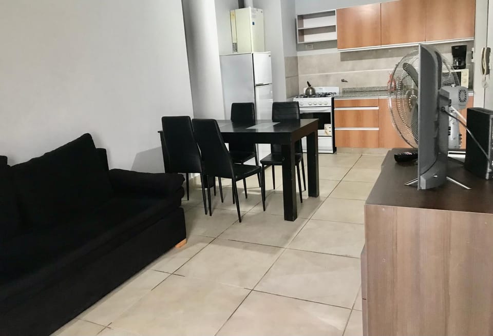 3-Genial dpto morón centro Apartment in Morón