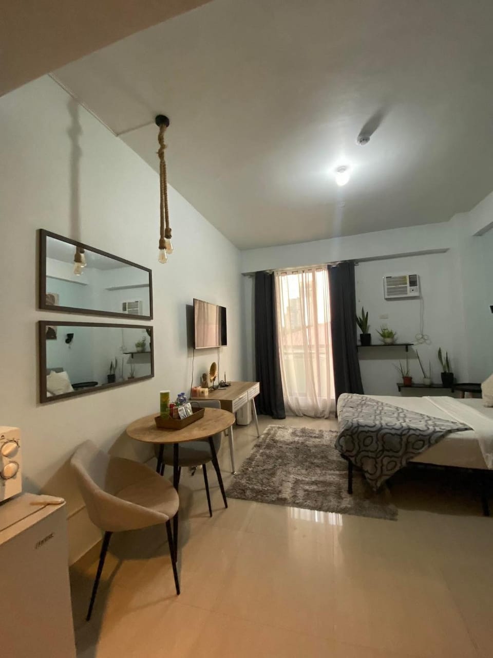 Nature Inspired Affordable Rooms in F RESIDENCE near Edsa Shaw Pasig Megamall Shangrila and MRT Apartment in Mandaluyong