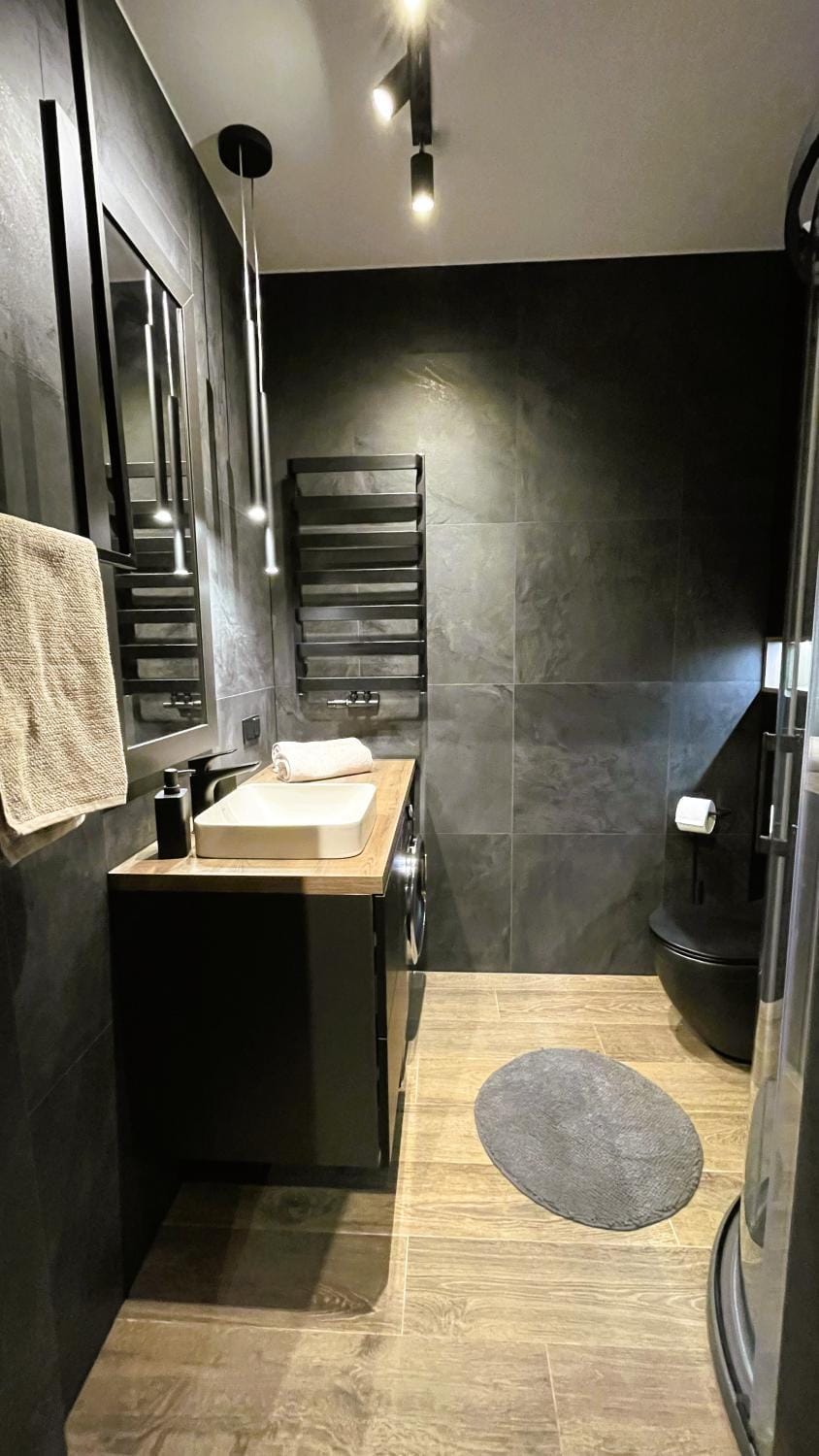 Shower, Bathroom, towels