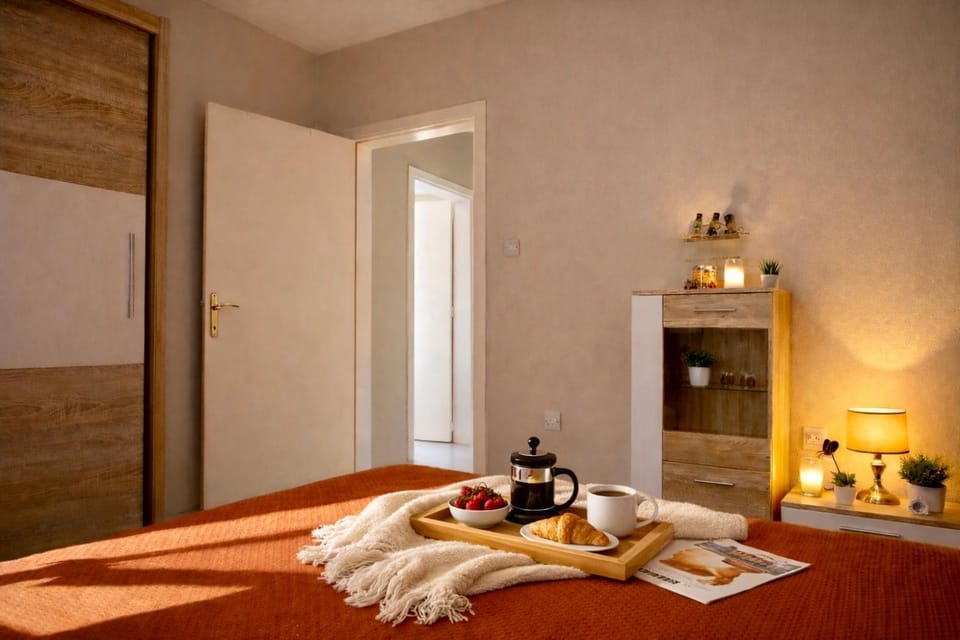 Bed, Bedroom, towels, wardrobe