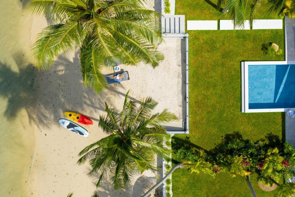Garden, Beach, Swimming pool