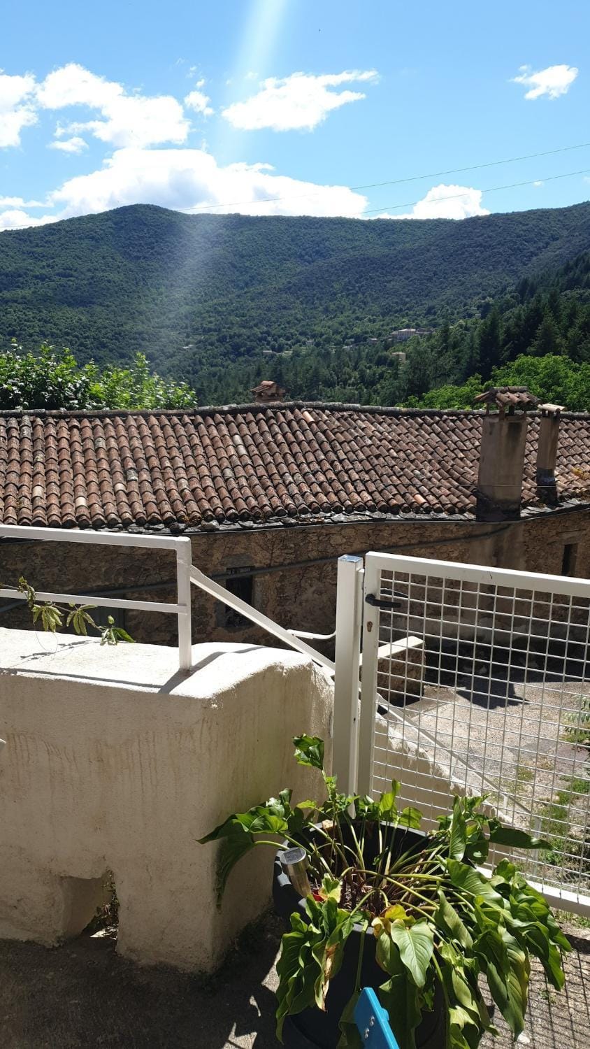 Balcony/Terrace, Mountain view