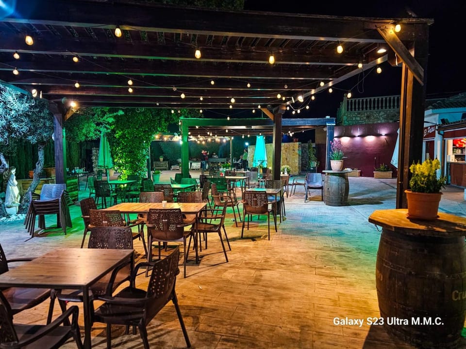 Hotel Restaurante EL PATAS Bed and Breakfast in La Mancha