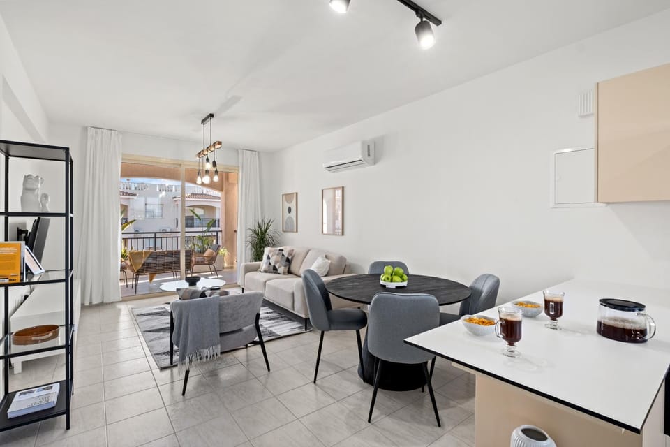 Edge Residence by Nomads Apartment in Paphos
