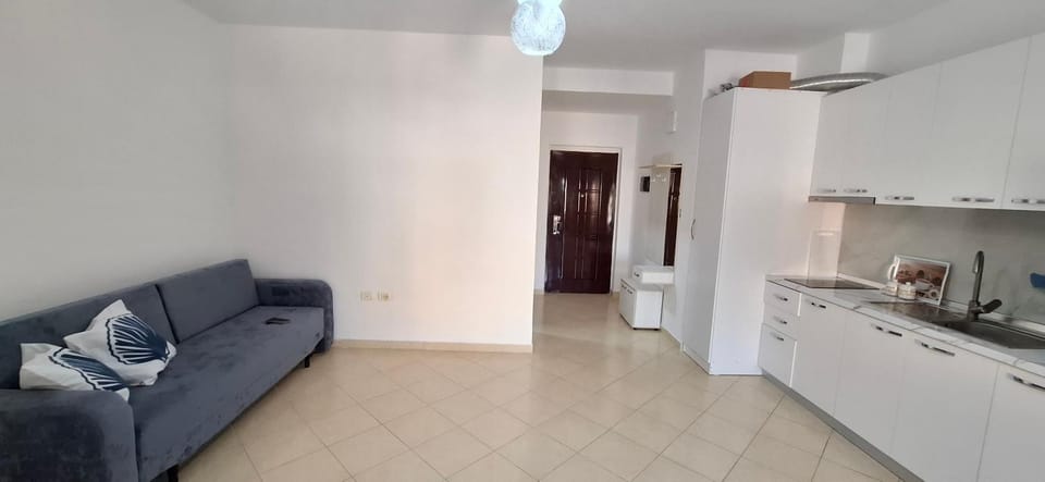 WOW DURRES appartment, sea and mountain view, 150m sea Apartment in Tirana County, Albania