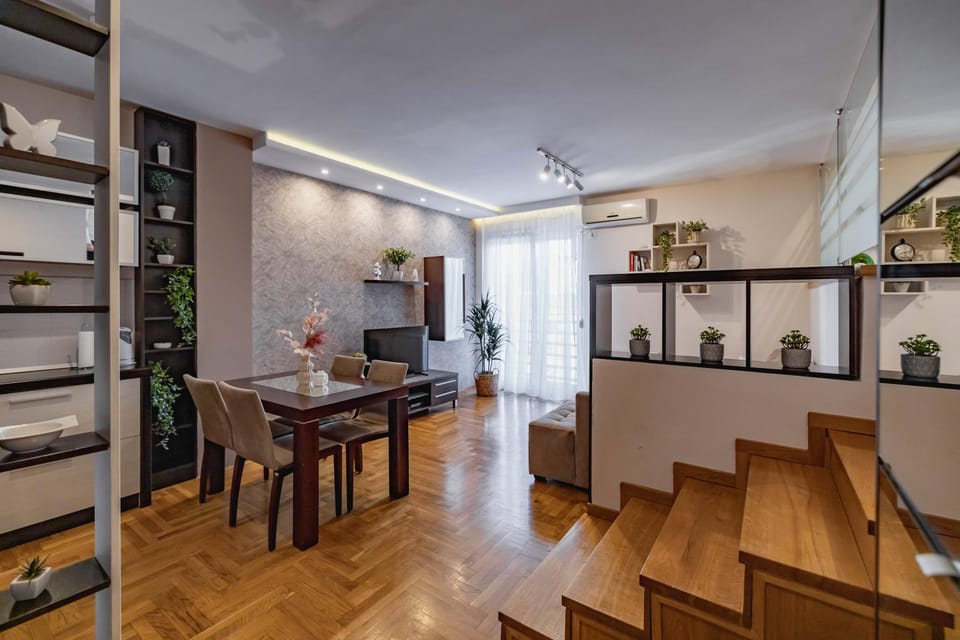 Living room, Seating area, Dining area