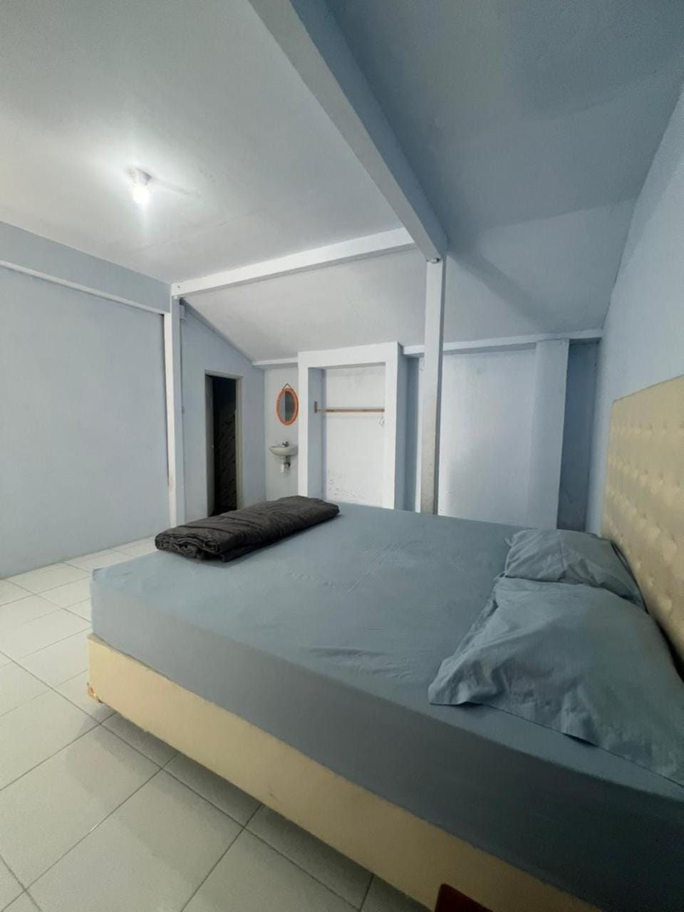 Tiara Homestay Banyuwangi Near train Station Bed and Breakfast in East Java
