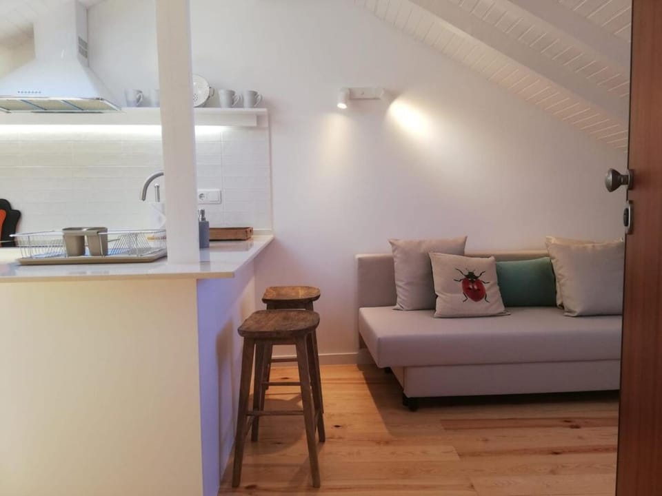 Kitchen or kitchenette, Living room