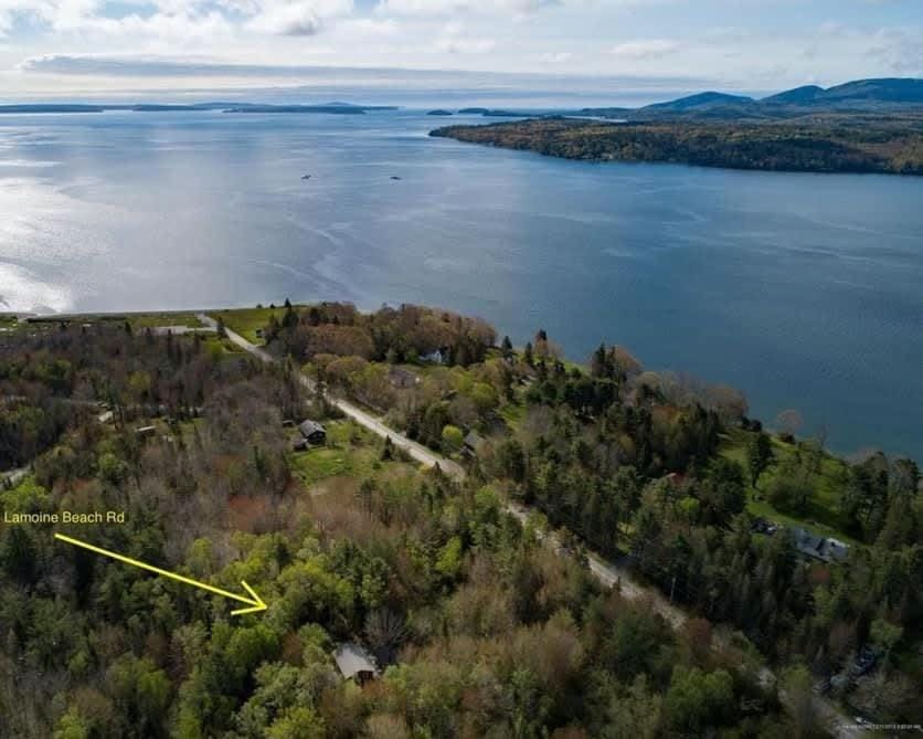 Acadia Lobsterman's Secret Cottage House in Lamoine