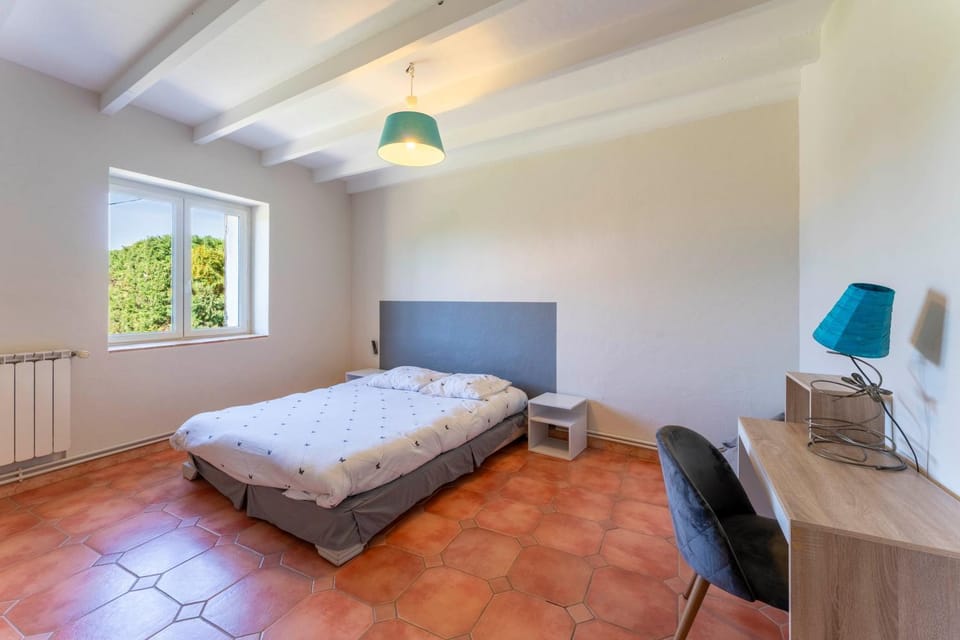 Property building, Living room, Bedroom