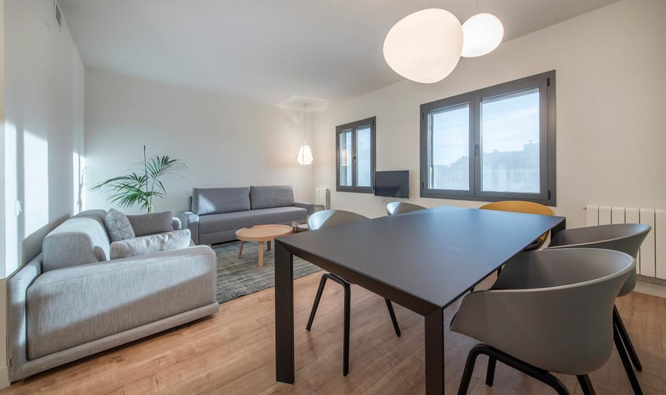 Living room, Dining area