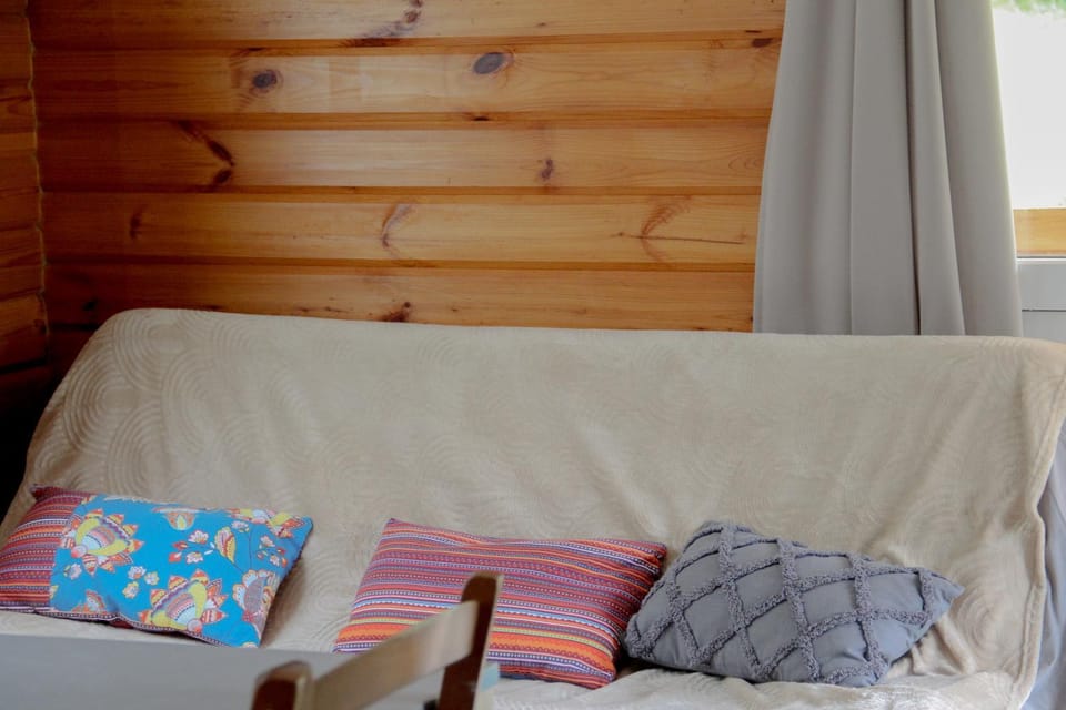 Bed, Living room