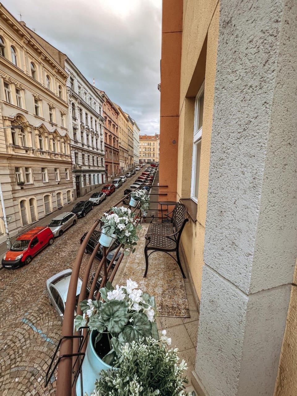 Property building, View (from property/room), Balcony/Terrace, City view, Street view, Location, Parking