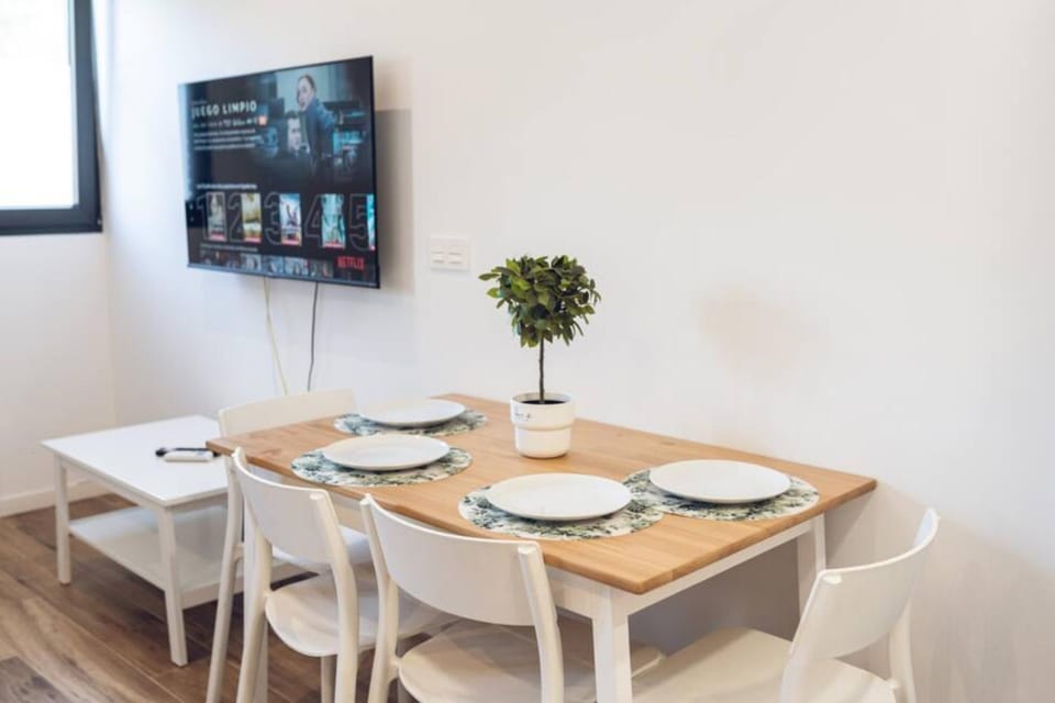 TV and multimedia, Dining area