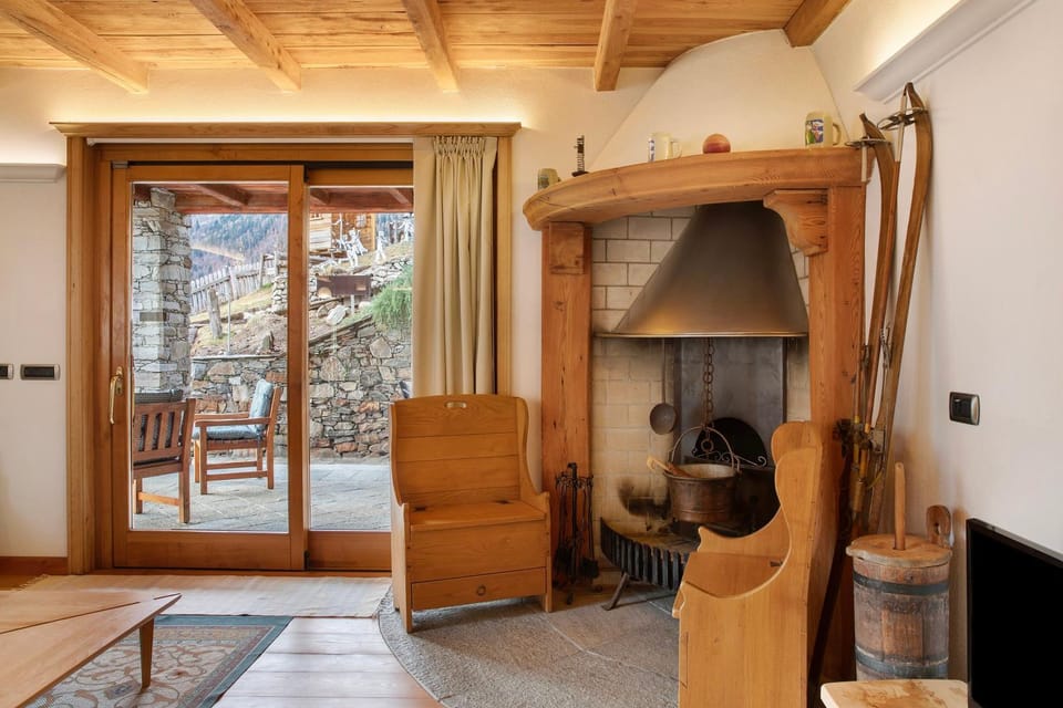 Property building, Living room