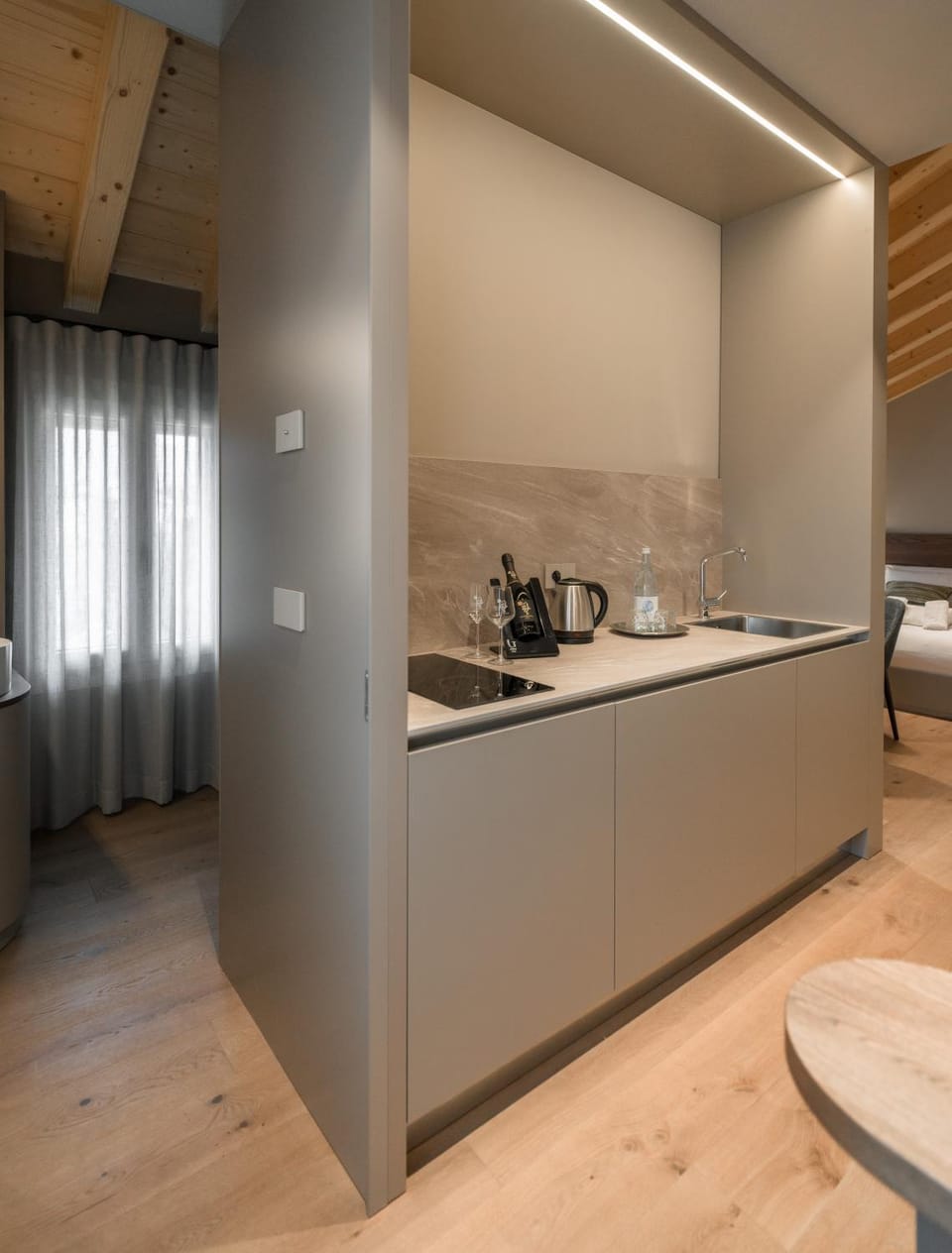 Coffee/tea facilities, Kitchen or kitchenette