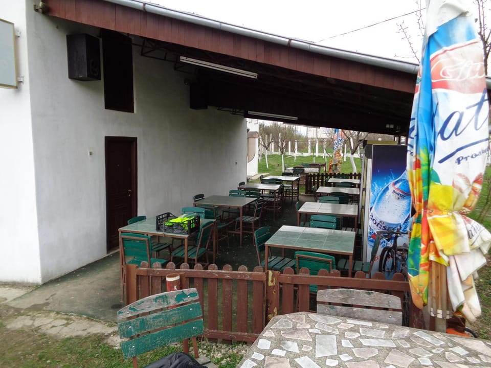 Gasthaus Enduro Bica Bed and Breakfast in Timiș County