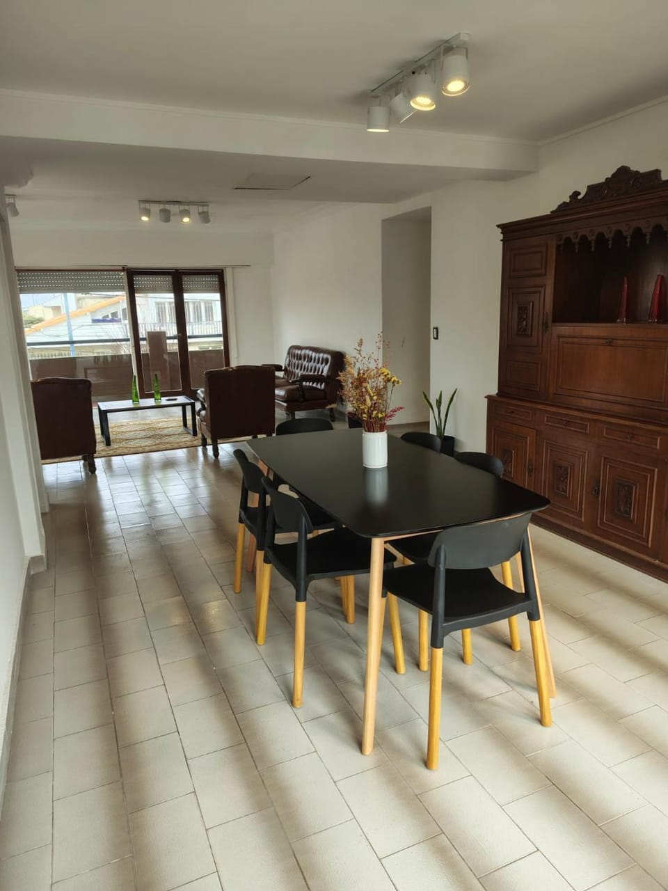 Living room, Seating area, Dining area