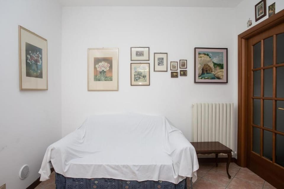 S202 - Sirolo, nuovo bilocale comodo ai servizi Apartment in Sirolo