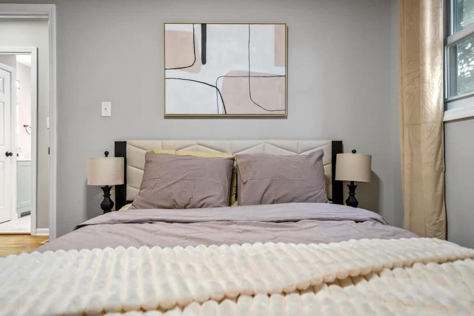 Joliet Cozy Oasis 4BR House in Joliet